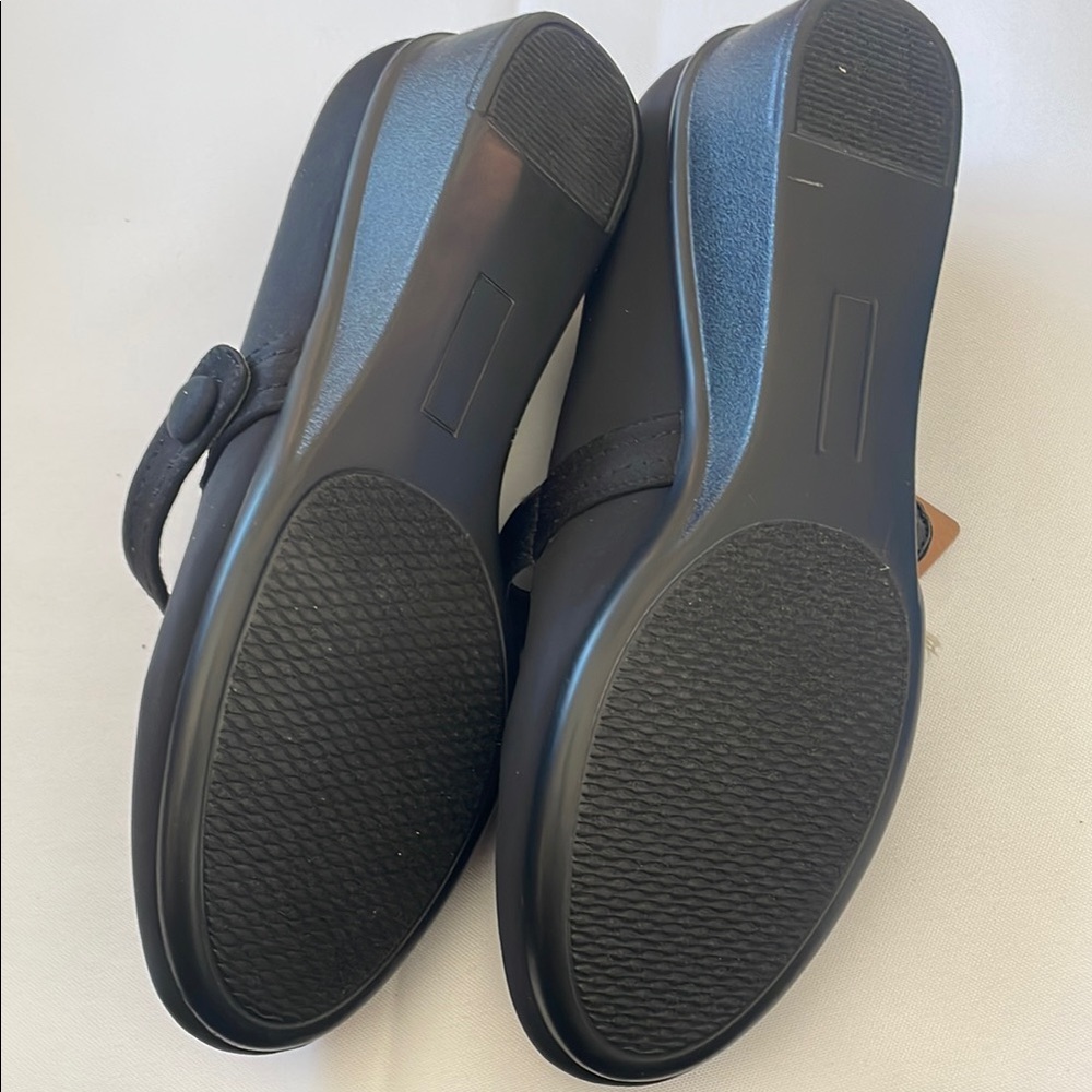 Cliffs Women's Black Mary Jane Brightly Pump Wedges 7.5 W - Picture 7 of 7